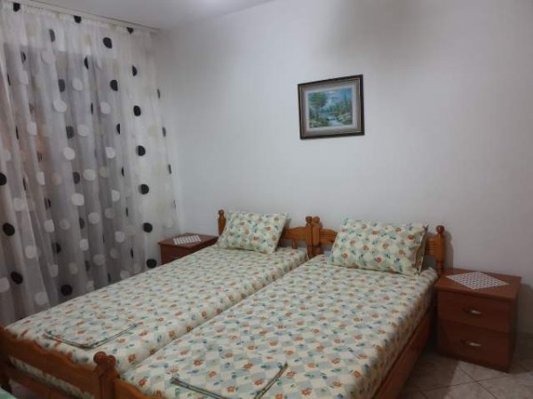 Sarande / Apartament me qera 20 euro  (afer Universitetit)