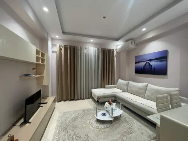 Tirane, jepet me qera apartament 2+1 Kati 4, 95 m² 500 Euro (Golden Park Amerikan 3)