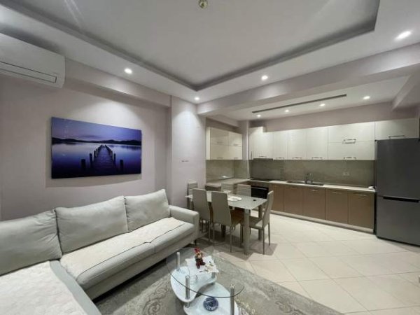 Tirane, jepet me qera apartament 2+1 Kati 4, 95 m² 500 Euro (Golden Park Amerikan 3)
