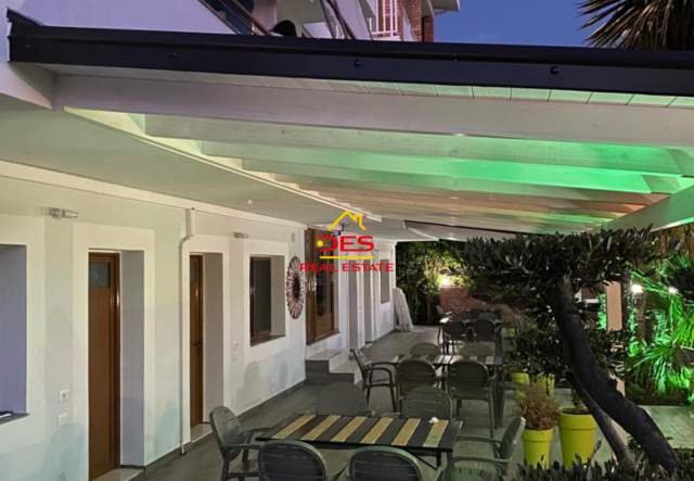 Vlore, shitet hotel Kati 3, 580 m² 750.000 Euro (Radhimë,Vlorë)
