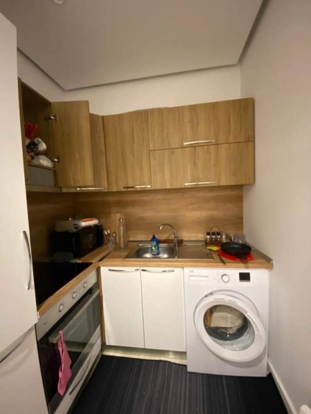 Tirane, jepet me qera apartament 1+1 Kati 5, 44 m² 450 Euro (Vasil Shanto)