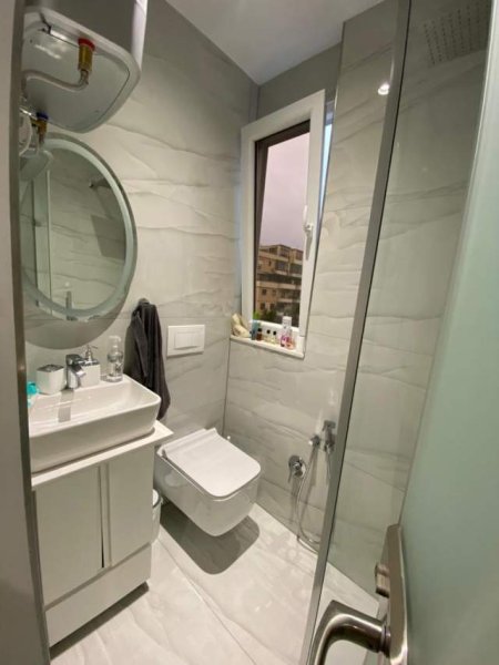 Tirane, jepet me qera apartament 1+1 Kati 5, 44 m² 450 Euro (Vasil Shanto)