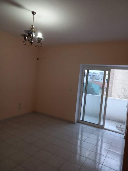 Tirane, shitet apartament 3+1+BLK Kati 3, 140.000 Euro (Vasil Shanto)