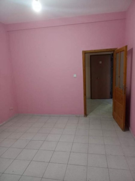 Tirane, shitet apartament 3+1+BLK Kati 3, 140.000 Euro (Vasil Shanto)