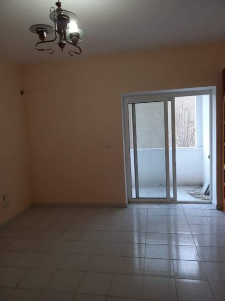 Tirane, shitet apartament 3+1+BLK Kati 3, 140.000 Euro (Vasil Shanto)