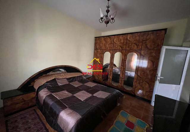 Vlore, shitet apartament 1+1+BLK Kati 5, 70 m² 40.000 Euro (Rruga Sadik Zotaj, Vlorë)