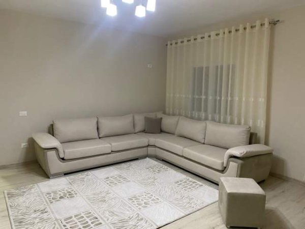 Tirane, jepet me qera apartament 2+1+BLK Kati 5, 90 m² 550 Euro (Don Bosko)