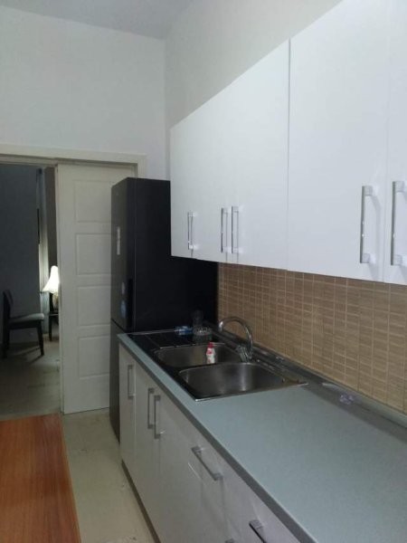Tirane, jepet me qera Vile 2+1+BLK Kati 2, 120 m² 40.000 Leke (Shkolla Mrekullia)