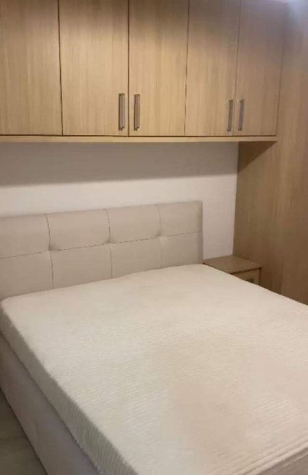 Tirane, jepet me qera apartament 2+1 Kati 5, 90 m² 550 Euro