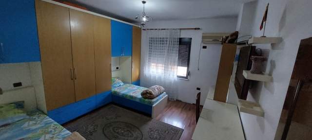 Tirane, jepet me qera apartament 2+1 Kati 4, 103 m² 370 Euro (Gjergj Legisi)