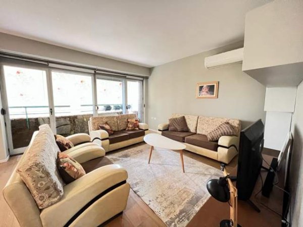 Tirane, jepet me qera apartament 3+1+BLK Kati 8, 165 m² 850 Euro (Selvia)