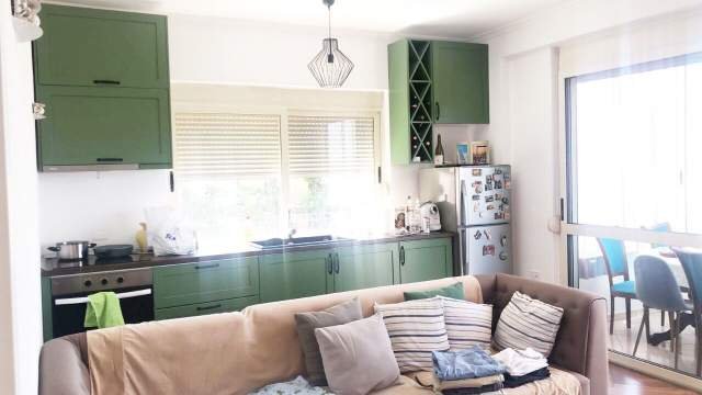 Tirane, jepet me qera apartament 2+1+BLK Kati 5, 105 m² 550 Euro (rruga Peti)