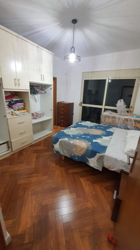 Tirane, jepet me qera apartament 2+1+BLK Kati 5, 105 m² 550 Euro (rruga Peti)
