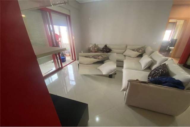 Tirane, jepet me qera apartament 2+1 Kati 5, 100 m² 350 Euro (laprak)