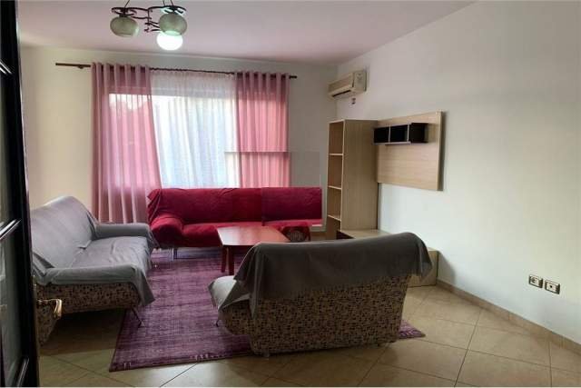 Tirane, jepet me qera apartament 1+1+BLK Kati 2, 74 m² 350 Euro (shkolla rreze drite)