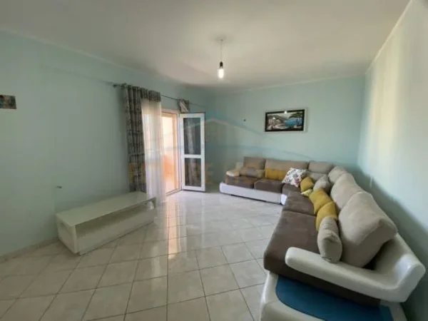 Durres, jepet me qera apartament 3+1+BLK Kati 7, 130 m² 500 Euro (Vollga, Durrës)