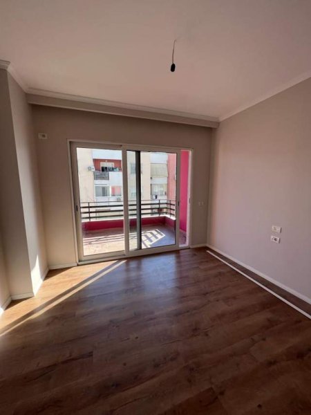 Tirane, shitet apartament 2+1 Kati 6, 100 m² 95.000 Euro (Yzberisht)