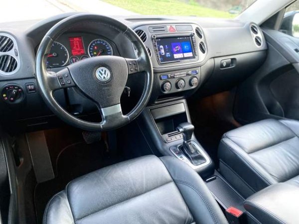 Tirane, shes makine Volkswagen Tiguan individual Viti 2009,
