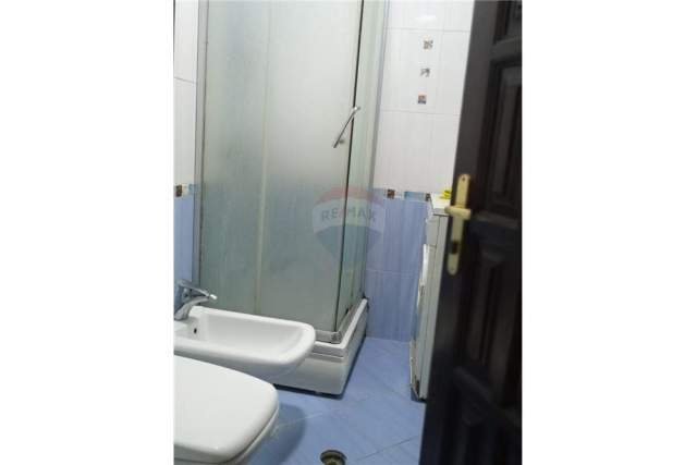 Tirane, jepet me qera apartament 1+1+BLK Kati 6, 65 m² 400 Euro (Ish ekspozita)