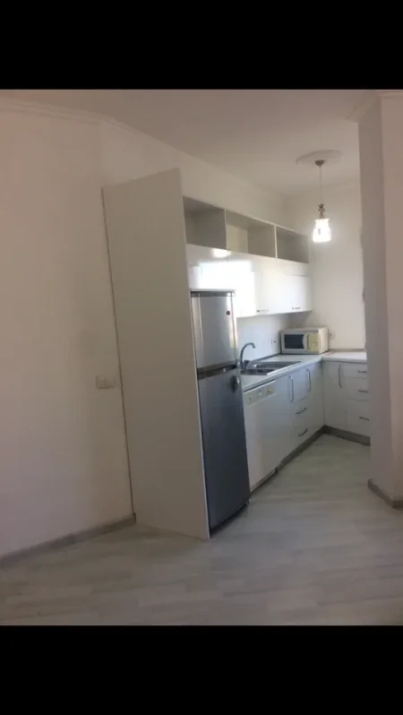 Tirane, shes apartament 1+1 Kati 2, 58 m² 91 000 € (Yzberisht)