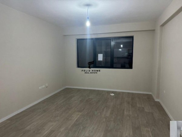 Tirane, jepet me qera apartament 1+1 Kati 3, 75 m² 350 € (ASTIR)