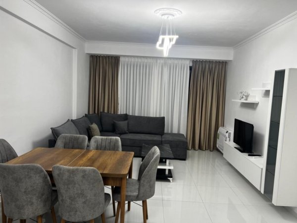 Tirane, jepet me qera apartament 1+1 Kati 1, 70 m² 45.000 € (urban gate ASTIR)