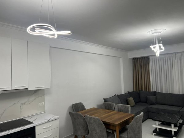 Tirane, jepet me qera apartament 1+1 Kati 1, 70 m² 45.000 € (urban gate ASTIR)