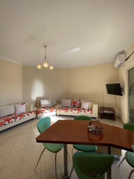 Durres, jepet me qera apartament 2+1+Ballkon Kati 6, 95 m² 450 € (Kazazi| Ish Rajoni)