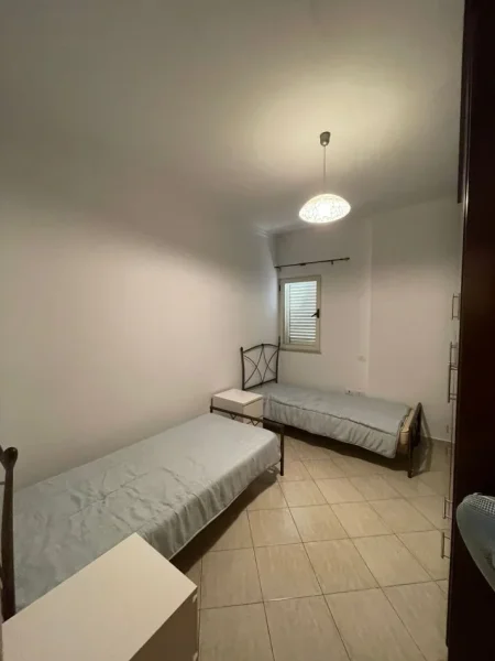 Durres, jepet me qera apartament 2+1+Ballkon Kati 6, 95 m² 450 € (Kazazi| Ish Rajoni)