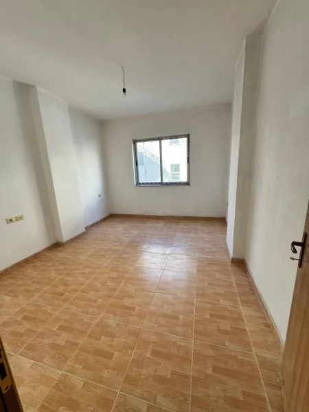 Tirane, shitet apartament 3+1 Kati 2, 132 m² (Kodra e Diellit)