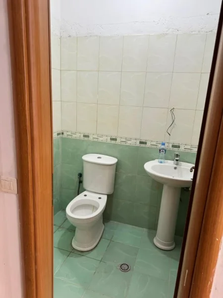 Tirane, shitet apartament 3+1 Kati 2, 132 m² (Kodra e Diellit)