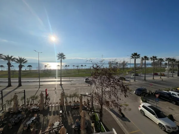 Vlore, shitet apartament 2+1+Ballkon Kati 2, 117 m² 362.000 € (Lungomare)