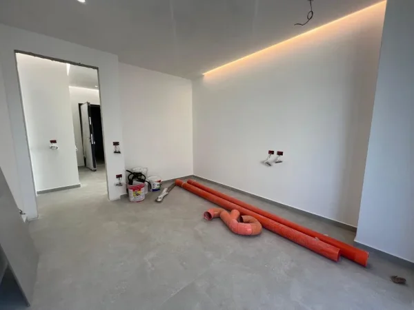 Vlore, shitet apartament 2+1+Ballkon Kati 2, 117 m² 362.000 € (Lungomare)