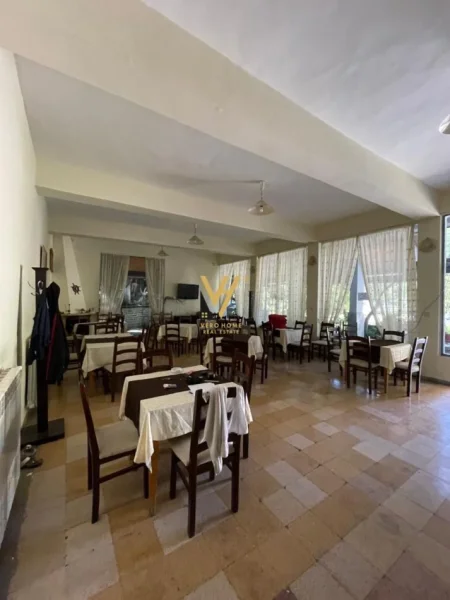 Berat, shitet bar-resorant Kati 0, 1.640 m² 350.000 € (BOGOVE)