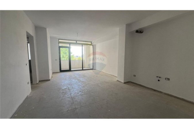 Tirane, shitet 1+1+Ballkon Kati 1, 79 m² 103.000 € 
