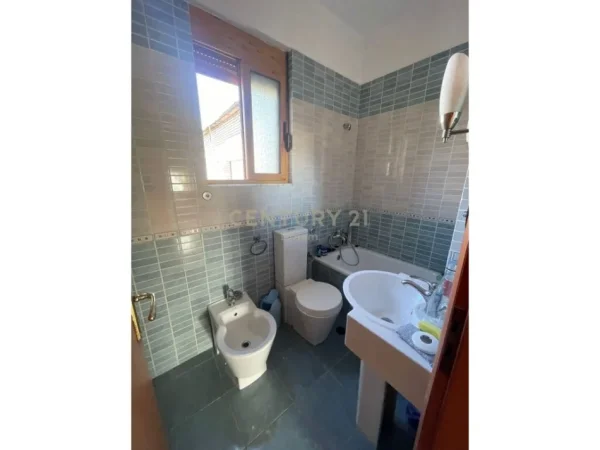 Tirane, shitet apartament Kati 5, 107 m² 136.800 € 