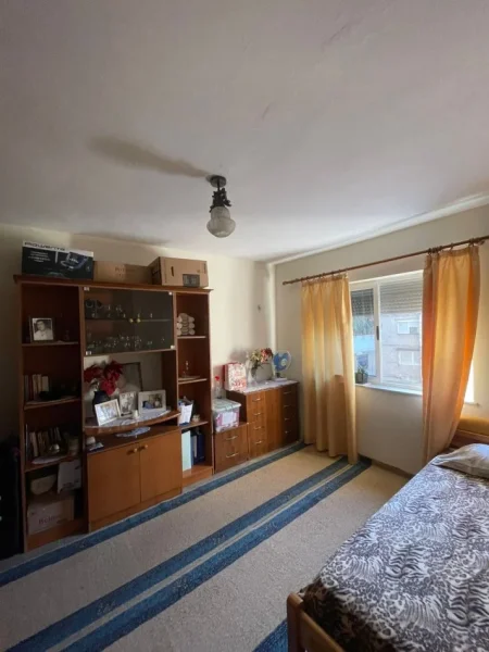 Tirane, shitet apartament 2+1 Kati 3, 82 m² 160.000 € (Bulevardi Bajram Curri)
