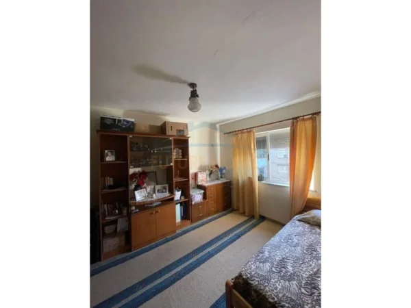 Tirane, shitet apartament 2+1+Aneks+Ballkon Kati 3, 82 m² 160.000 € (Vasil Shanto)