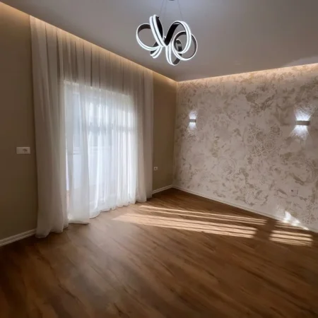 Shqiperi, shitet apartament 1+1 , 50 m² 125.000 € (Buze rruges se Durresit)