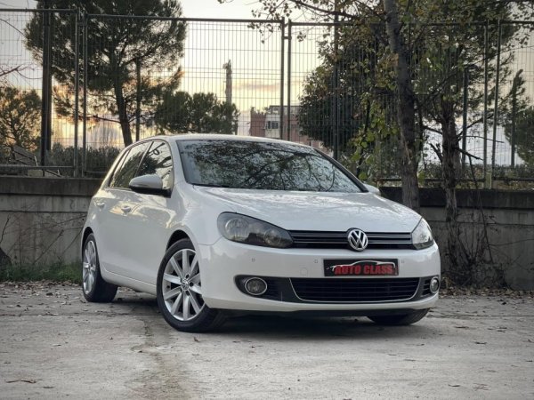 Tirane, shes makine VW GOLF 6 Benzin, e bardhë automatik Klima 226.000 km 6.290 €
