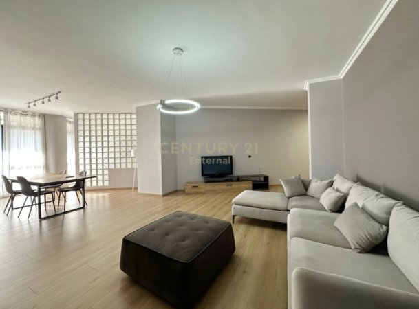 Shqiperi, jepet me qera apartament 3+1+Ballkon Kati 4, 170 m² 1.500 € (Liqeni I Tiranës)