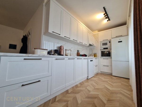 Tirane, shes apartament 3+1+2+POST PARKIMI , 163 m² 365.000 € (Kodra e Diellit Residence)