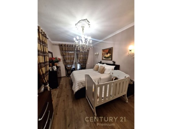 Tirane, shes apartament 2+1+Depo+Post Parkimi , 123 m² 500.000 € (Rruga e Kavajes, Kompleksi Delijorgji)