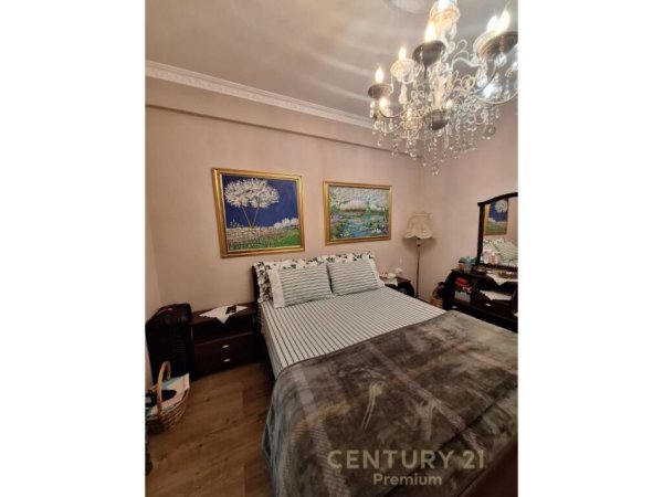 Tirane, shes apartament 2+1+Depo+Post Parkimi , 123 m² 500.000 € (Rruga e Kavajes, Kompleksi Delijorgji)