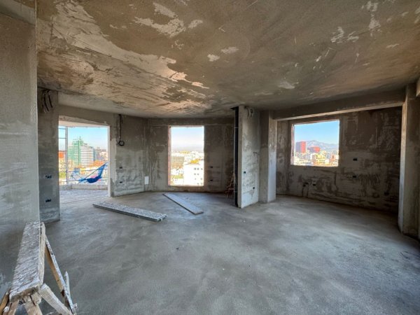 Tirane, shitet apartament 2+1+Aneks+Ballkon Kati 9, 131 m² 326,250 € (RRUGA VIKTOR EFTEMIU KOMUNA E PARISIT)