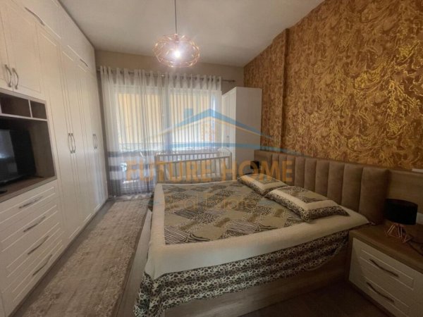 Tirane, jepet me qera apartament 2+1+Aneks+Ballkon Kati 1, 124 m² 800 € (xibraku pran sofres te ariut)