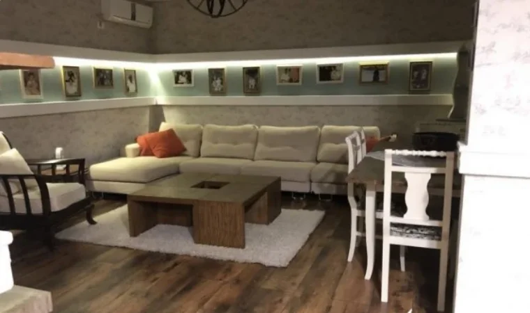 Tirane, shitet 4+1 Kati 0, 200 m² 350.000 € (Rruga Jordan Misja Tirane, Shqiperia)