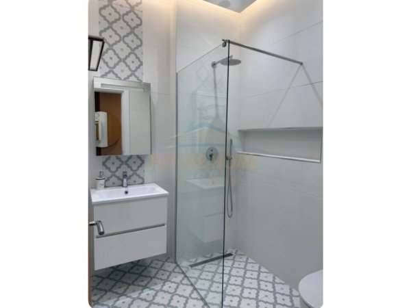 Tirane, jepet me qera apartament 1+1+Ballkon Kati 1, 70 m² (Don Bosko), 650 Euro/Muaj