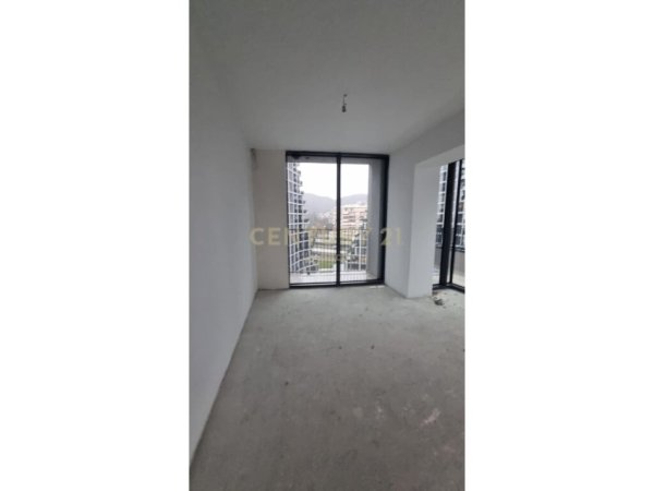 Tirane, shitet apartament 3+1+2 , 232 m² 641.000 € (Lake View Residences, Liqeni i Tiranës)