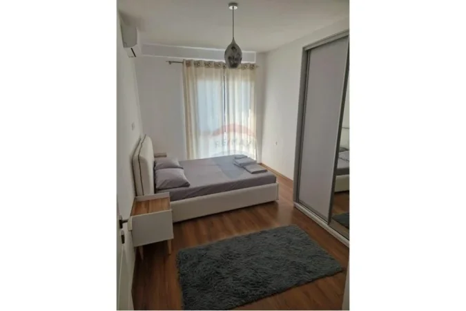 Tirane, jepet me qera apartament 1+1 Kati 9, 83 m² 550 € (Rruga e Dibrës - Farmacia 10)